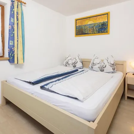 Marie-jose Apartment